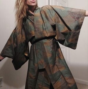 Vintage 50's 60's Japanese Kimono w/ abstract geometric mermaid design